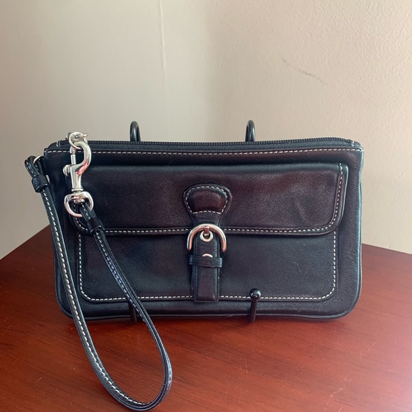 Coach Handbags - LNC Coach Large Wristlet/Wallet Black Leather